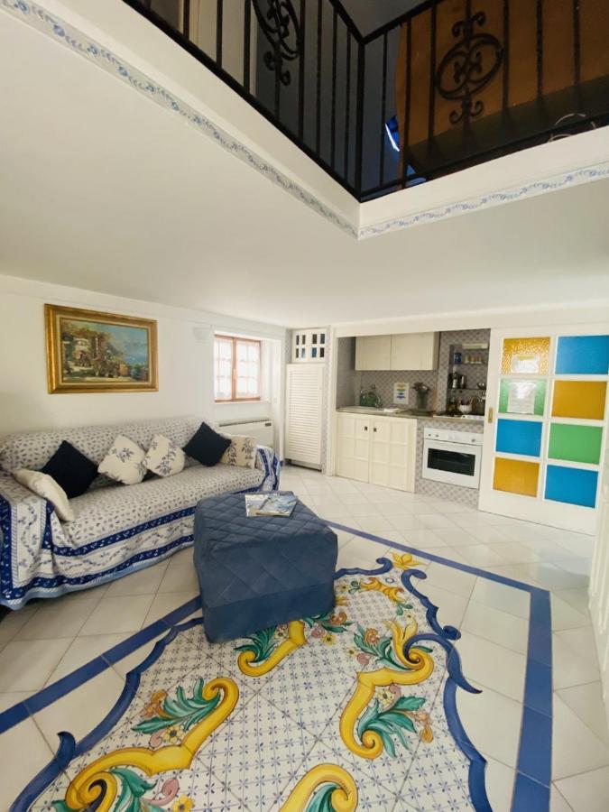 Central Apartment Le Botteghe 카프리 외부 사진